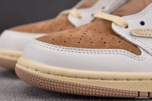 OG AJ x 1 Low SP DM7866-106 Travis Scott 0705